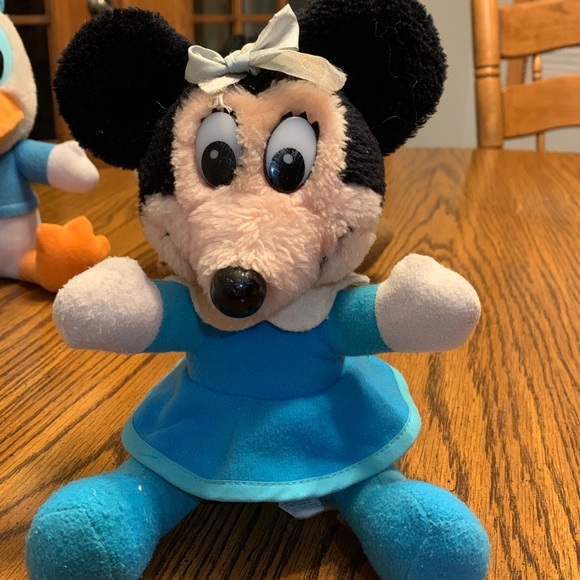 Disney Plush Toy Trio. Minnie, Donald and Goofy - Picture 11 of 16